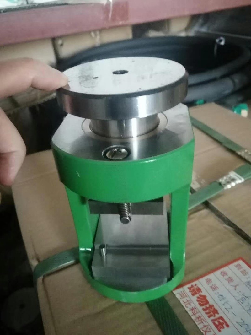 40x40mm ဘိလပ်မြေဖိအားစမ်းသပ်စက်အတွက် facture ကိုခညျြနှောငျ