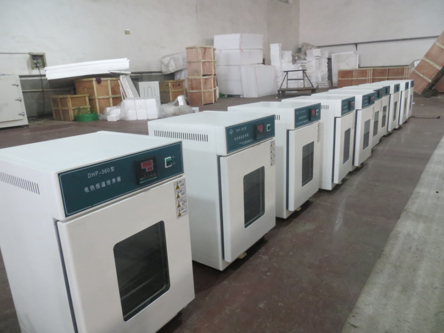 ဓာတ်ခွဲခန်းစဉ်ဆက်မပြတ်အပူချိန် incubator