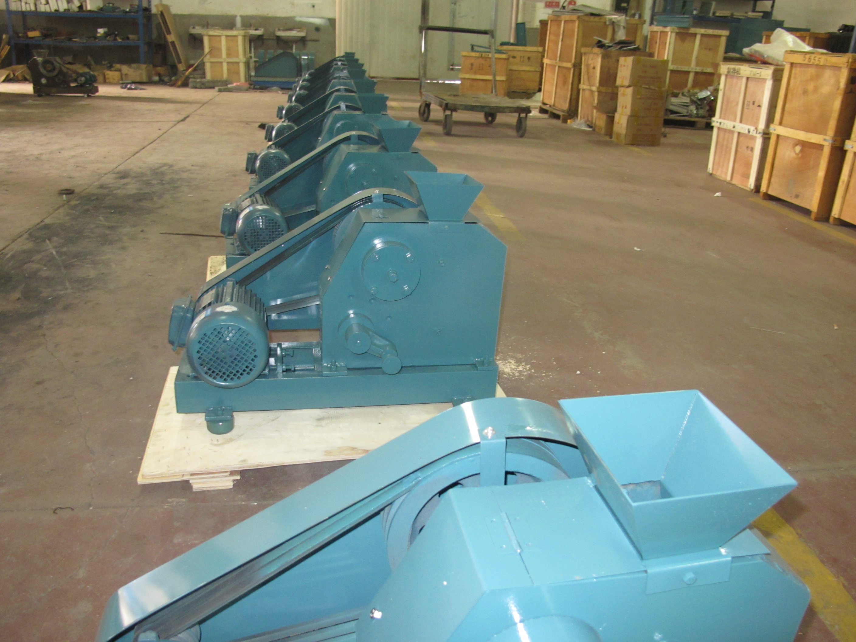 သေးငယ်တဲ့ကျောက်ကြိတ်ခွဲစက် / snows jaw crusher ကြိတ်ဆုံ