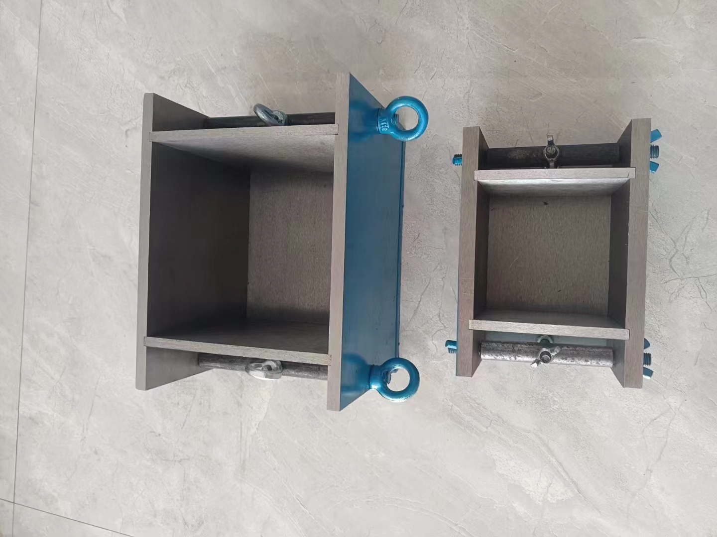 မြင့်မားသောအစွမ်းသတ္တိကို 150x150mm 70x70mm ဘိလပ်မြေမော်တာမော်တာစင်တီမီတာ